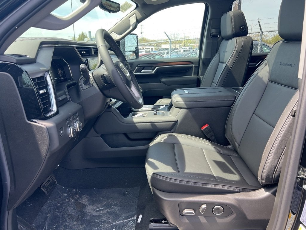 2025 GMC Sierra 2500 HD Denali