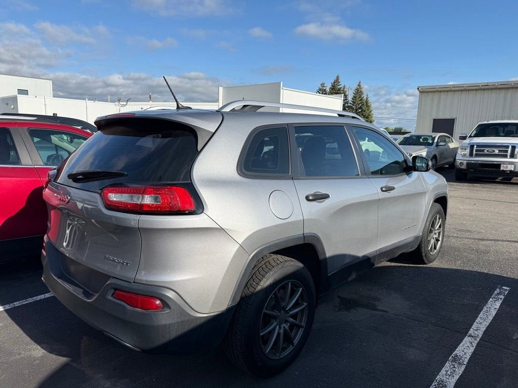 2015 Jeep Cherokee Sport