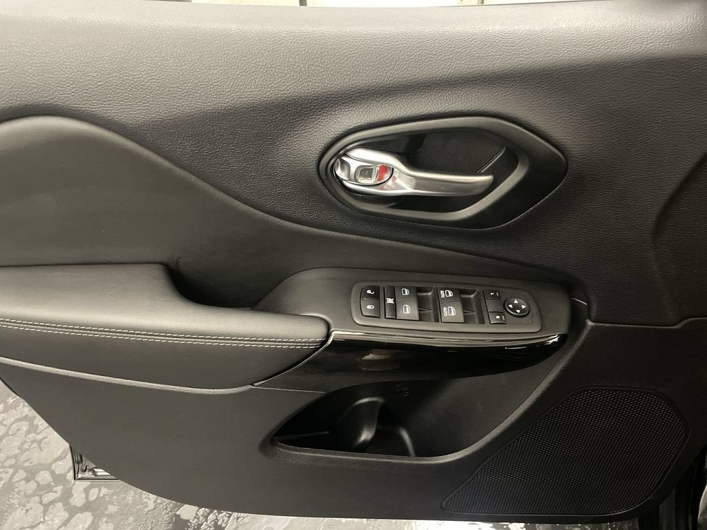 2023 Jeep Cherokee Altitude Lux 4x4