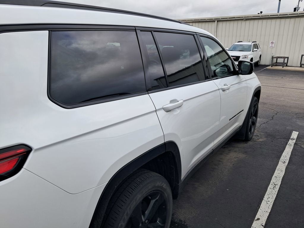 2022 Jeep Grand Cherokee L Altitude 4x2