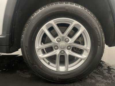 2023 Jeep Grand Cherokee L Laredo 4x4