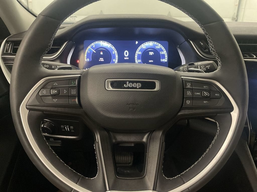 2023 Jeep Grand Cherokee L Laredo 4x4