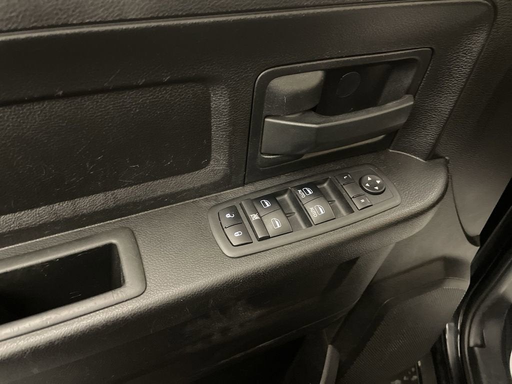 2018 RAM 1500 Express Quad Cab 4x4 6'4" Box