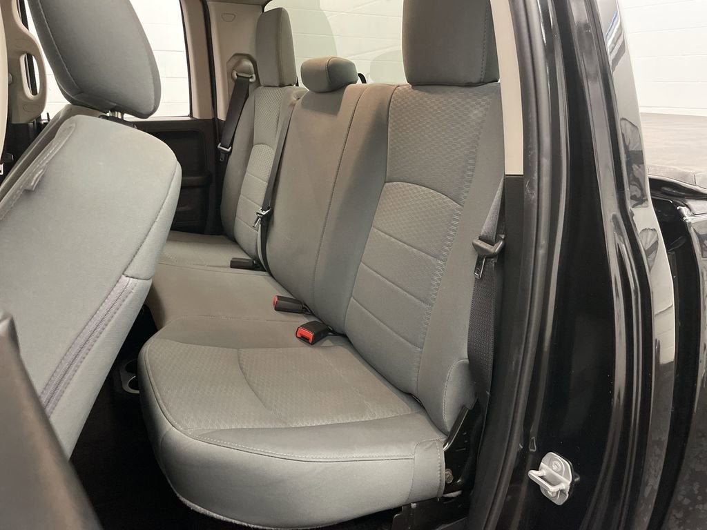 2018 RAM 1500 Express Quad Cab 4x4 6'4" Box