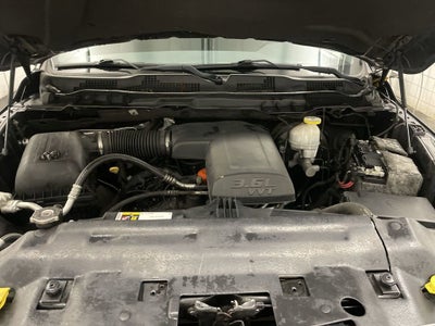 2018 RAM 1500 Express Quad Cab 4x4 6'4" Box