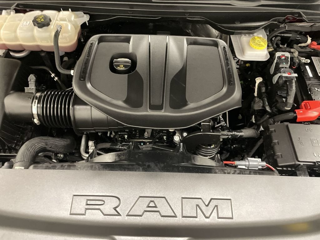 2025 RAM 1500 Big Horn Crew Cab 4x4 5'7" Box
