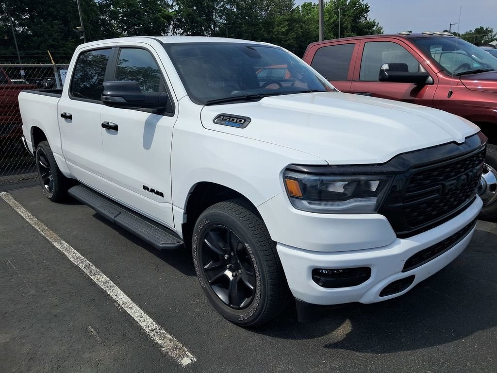2023 RAM 1500 Big Horn Crew Cab 4x4 5'7" Box