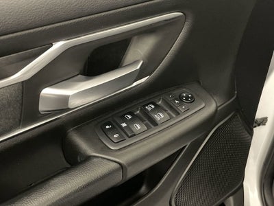 2019 RAM 1500 Big Horn/Lone Star Crew Cab 4x4 5'7" Box
