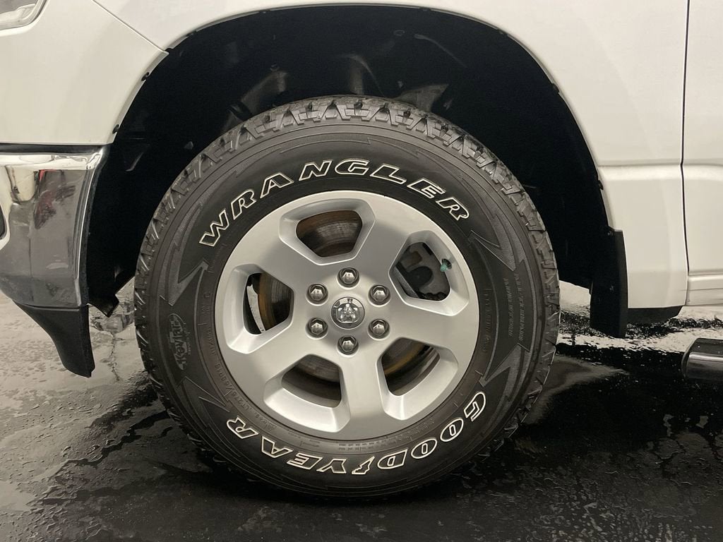 2019 RAM 1500 Big Horn/Lone Star Crew Cab 4x4 5'7" Box