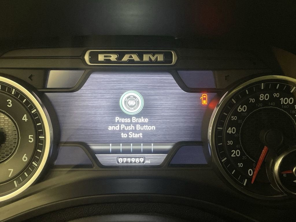 2019 RAM 1500 Big Horn/Lone Star Crew Cab 4x4 5'7" Box