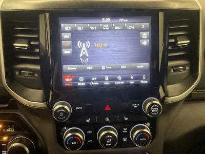 2019 RAM 1500 Big Horn/Lone Star Crew Cab 4x4 5'7" Box