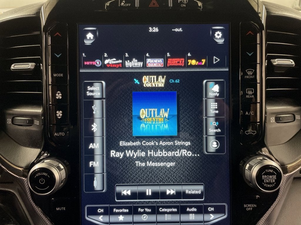 2021 RAM 1500 Limited Crew Cab 4x4 5'7" Box