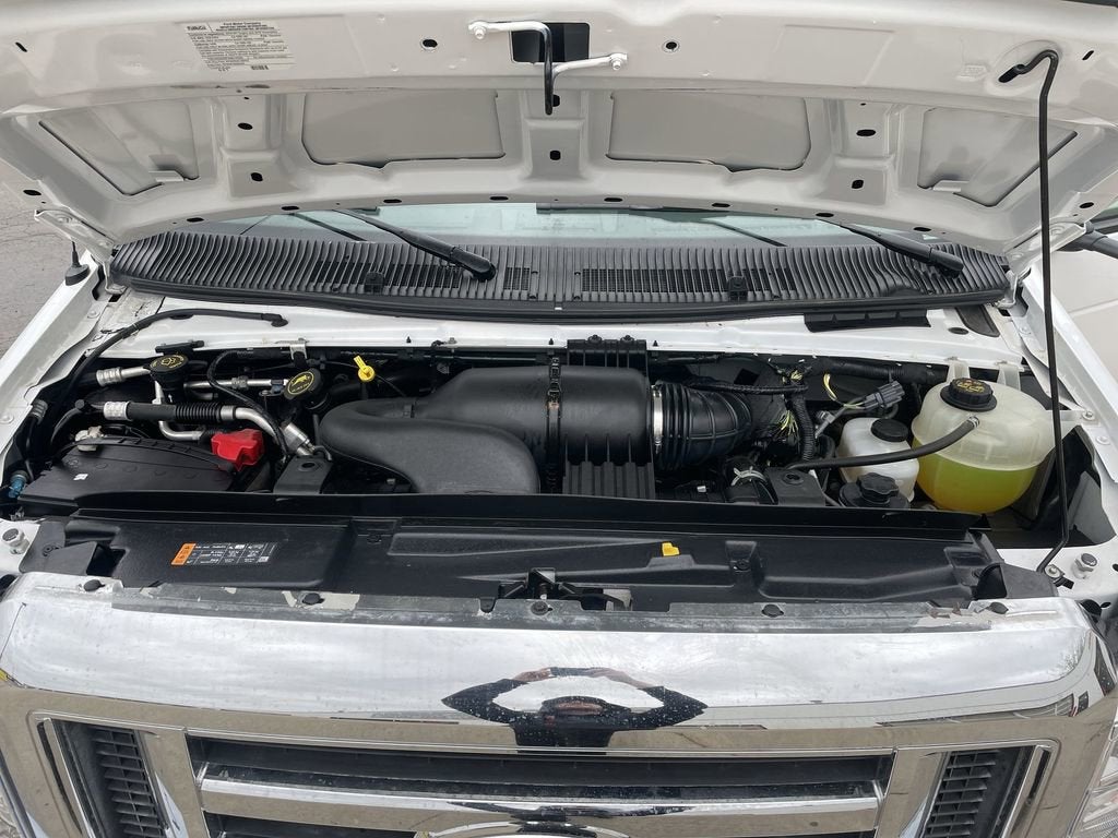 2019 Ford E-Series Cutaway BASE
