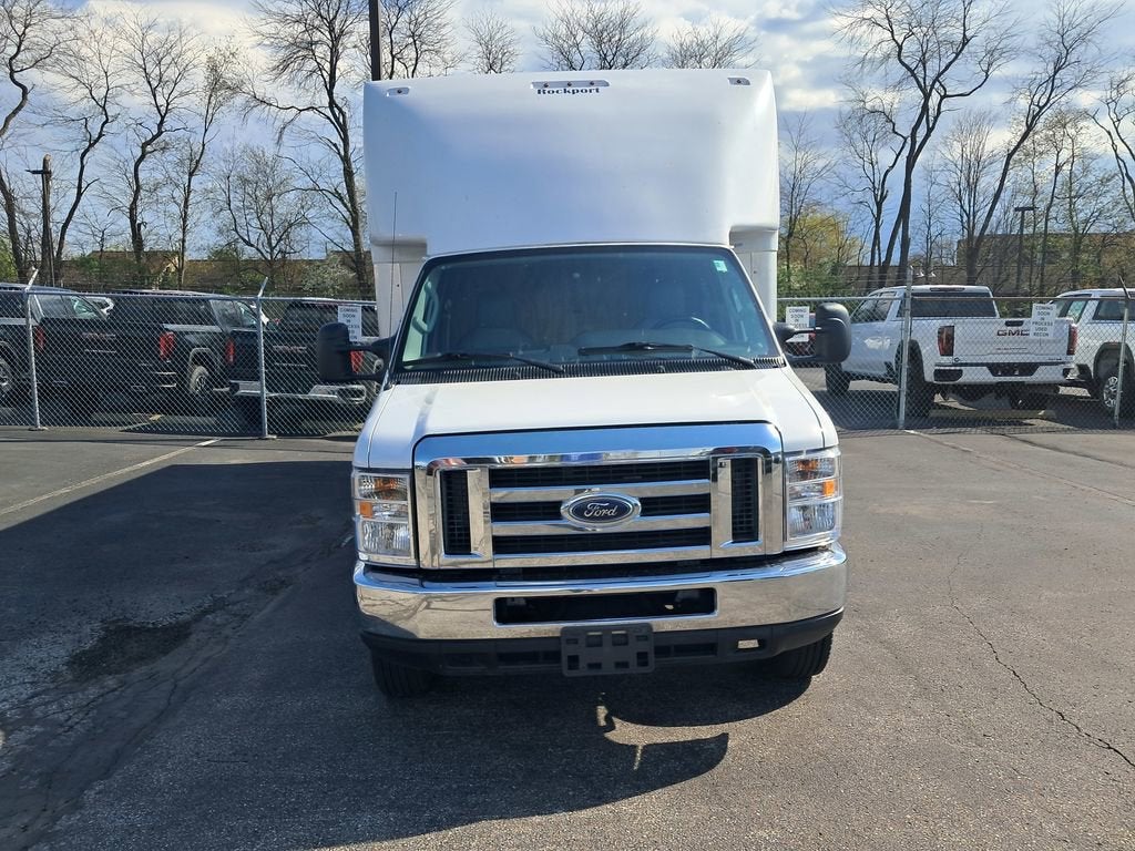 2019 Ford E-Series Cutaway BASE