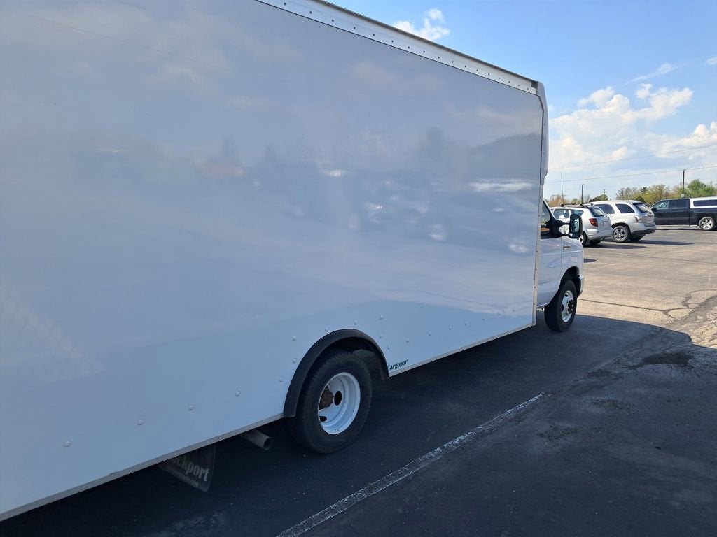 2019 Ford E-Series Cutaway BASE