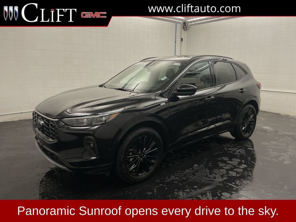 2024 Ford Escape ST-Line Elite