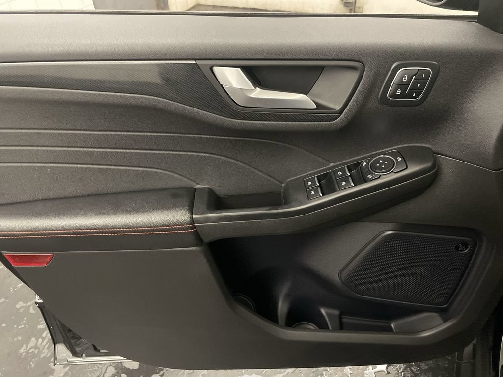2024 Ford Escape ST-Line Elite