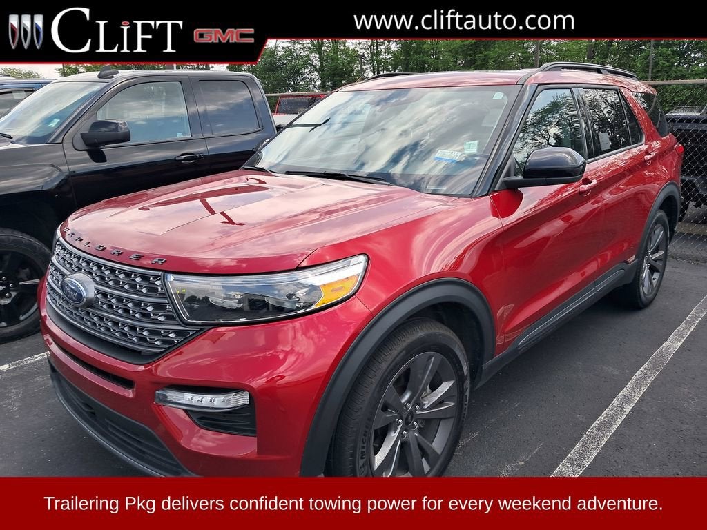 2023 Ford Explorer XLT 4WD's photo