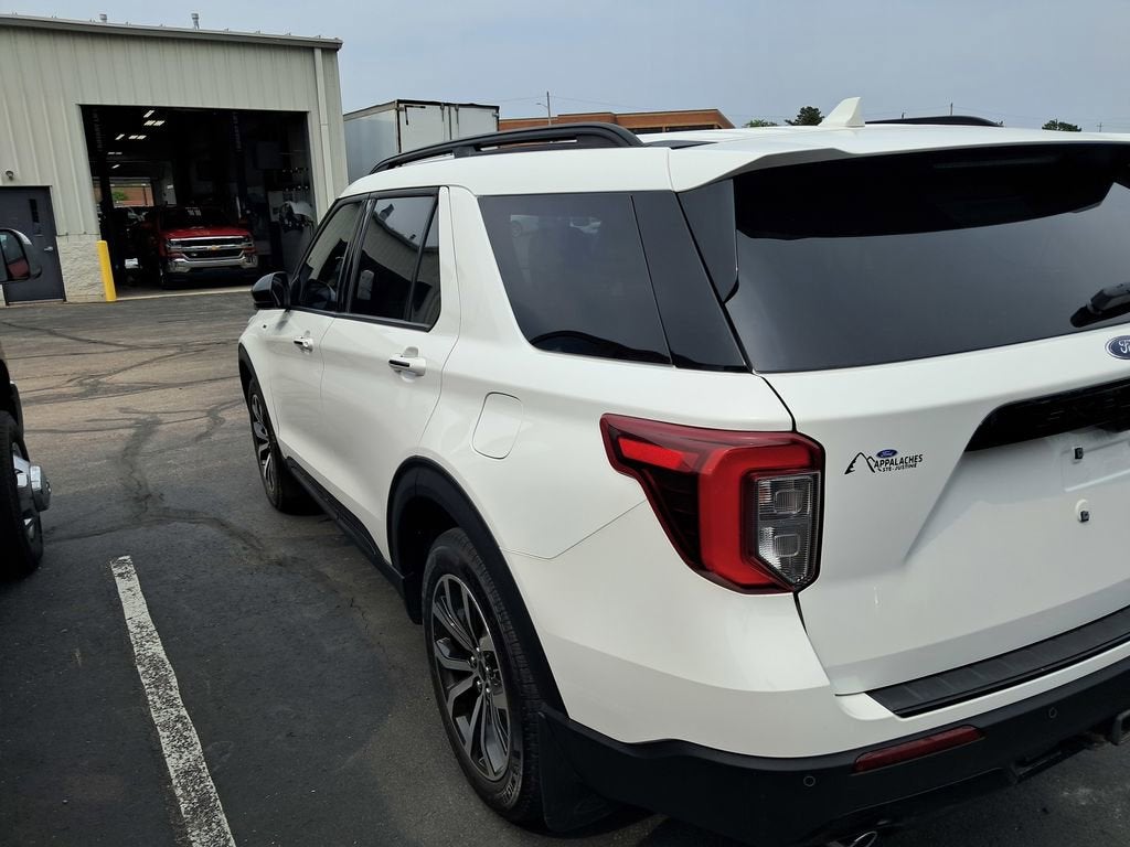 2023 Ford Explorer ST-Line