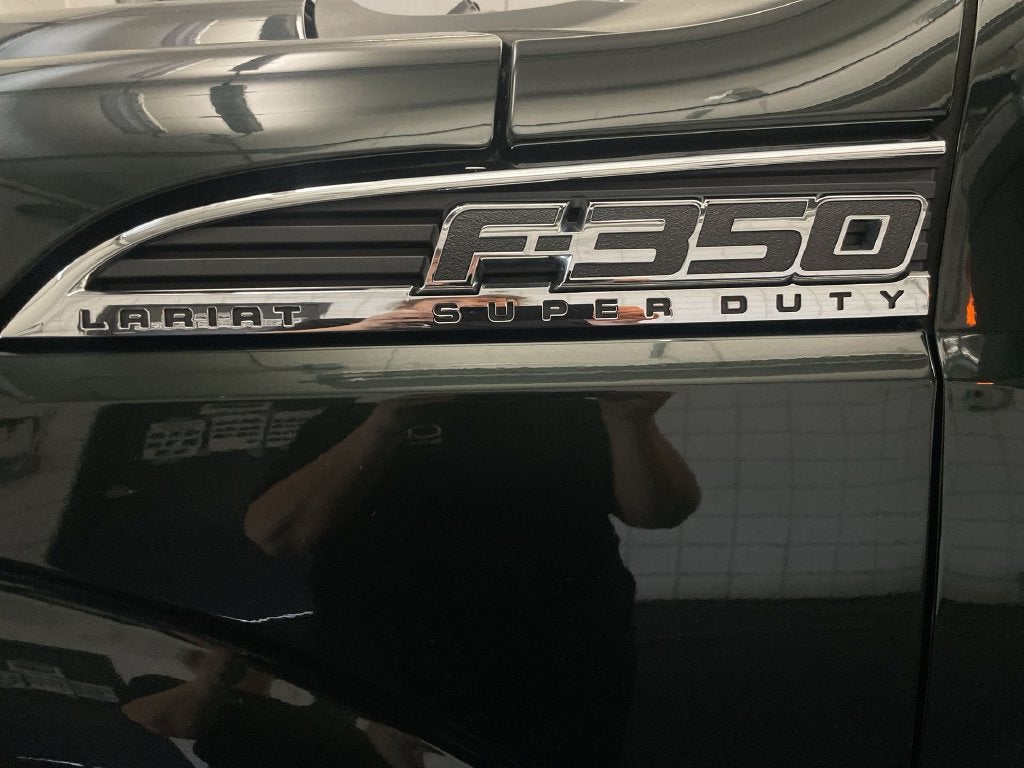 2015 Ford Super Duty F-350 DRW Lariat