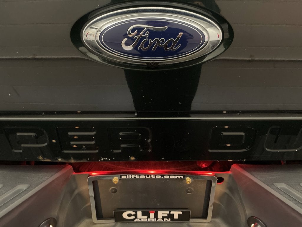 2015 Ford Super Duty F-350 DRW Lariat