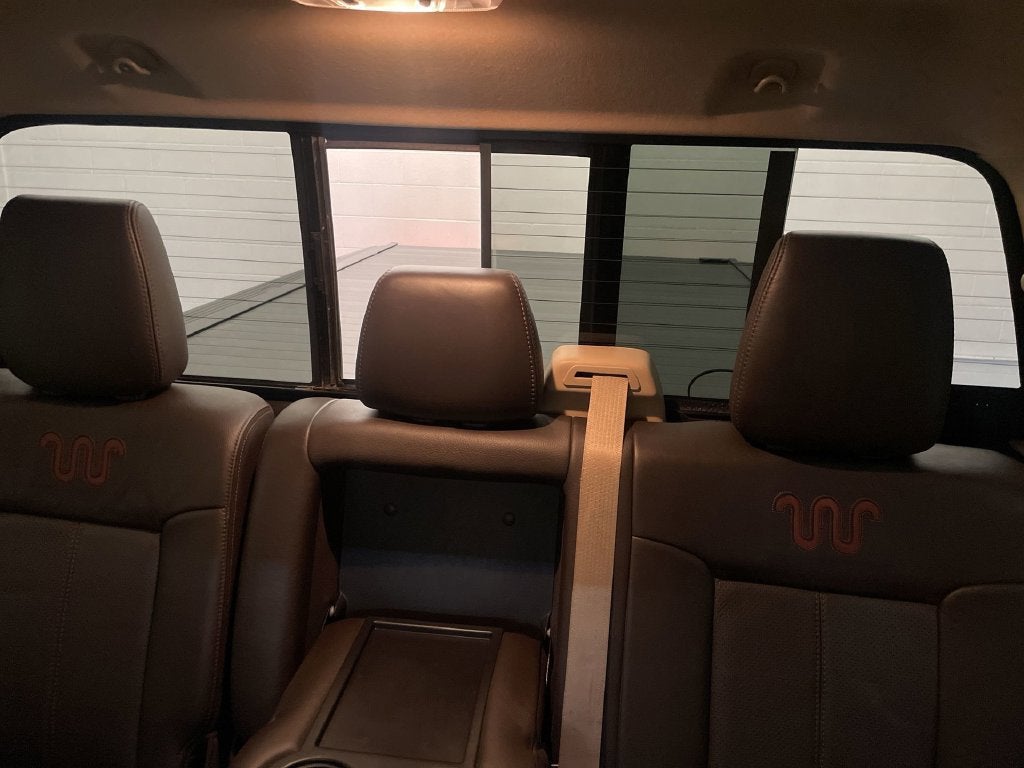 2015 Ford Super Duty F-350 DRW Lariat