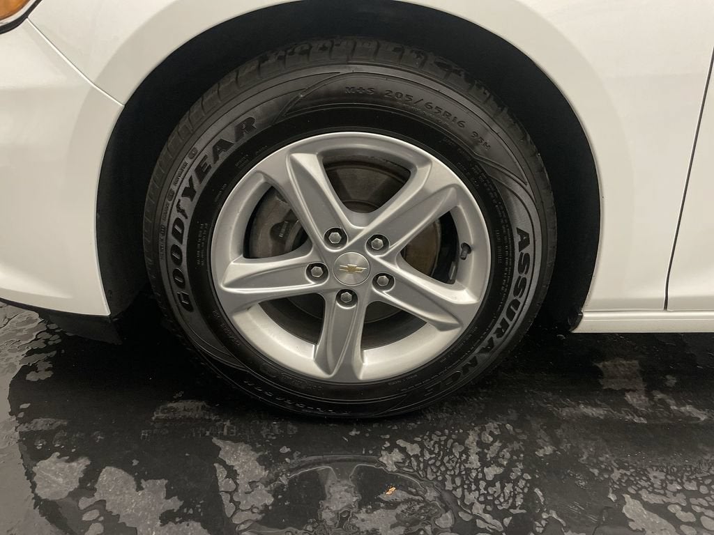 2023 Chevrolet Malibu LS