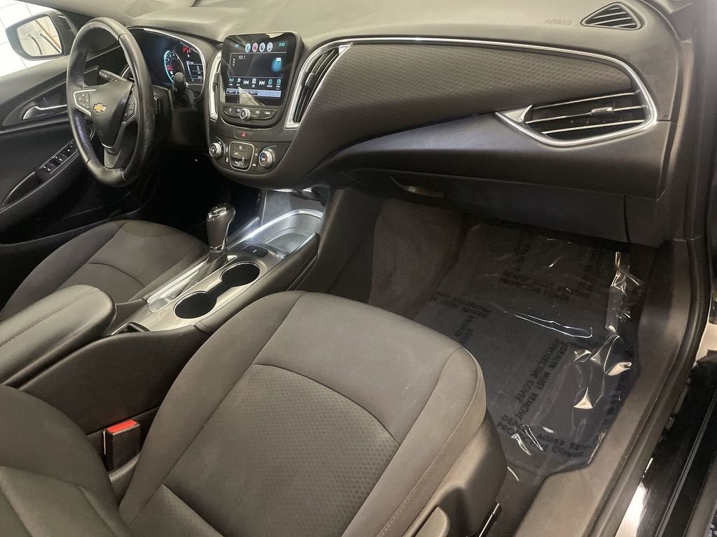2017 Chevrolet Malibu LT
