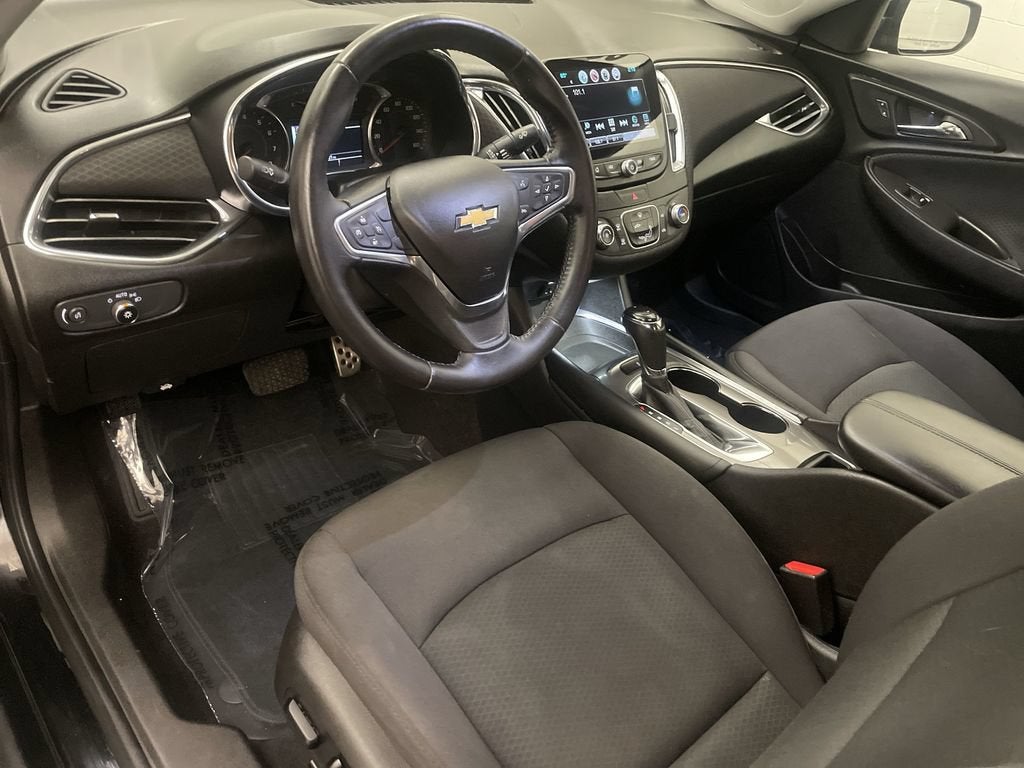 2017 Chevrolet Malibu LT