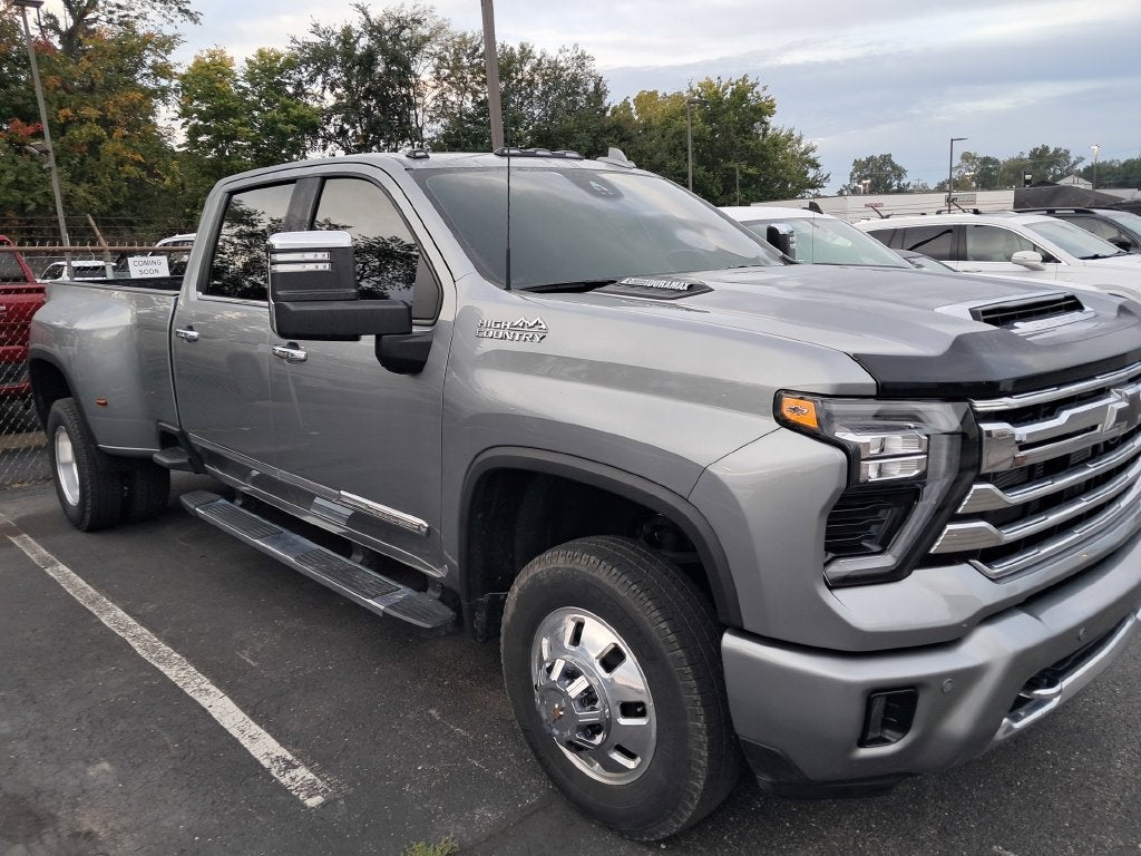 2025 Chevrolet Silverado 3500 HD High Country DRW