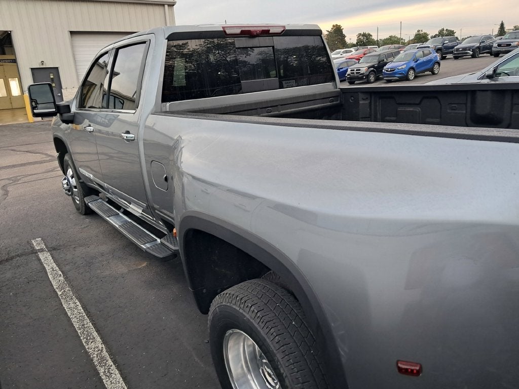 2025 Chevrolet Silverado 3500 HD High Country DRW