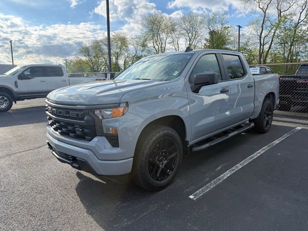 2025 Chevrolet Silverado 1500 Custom