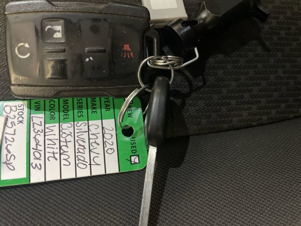 2020 Chevrolet Silverado 1500 Custom