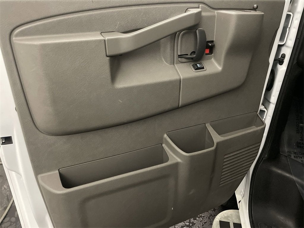 2024 Chevrolet Express Cargo 2500 WT