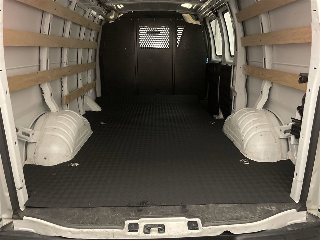 2024 Chevrolet Express Cargo 2500 WT