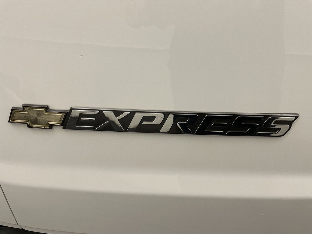 2024 Chevrolet Express Cargo 2500 WT