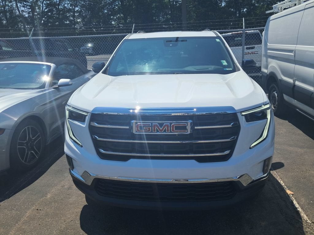 2024 GMC Acadia Elevation