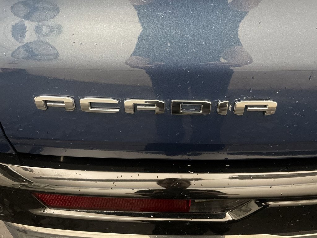 2024 GMC Acadia Denali