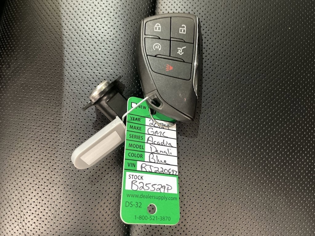 2024 GMC Acadia Denali