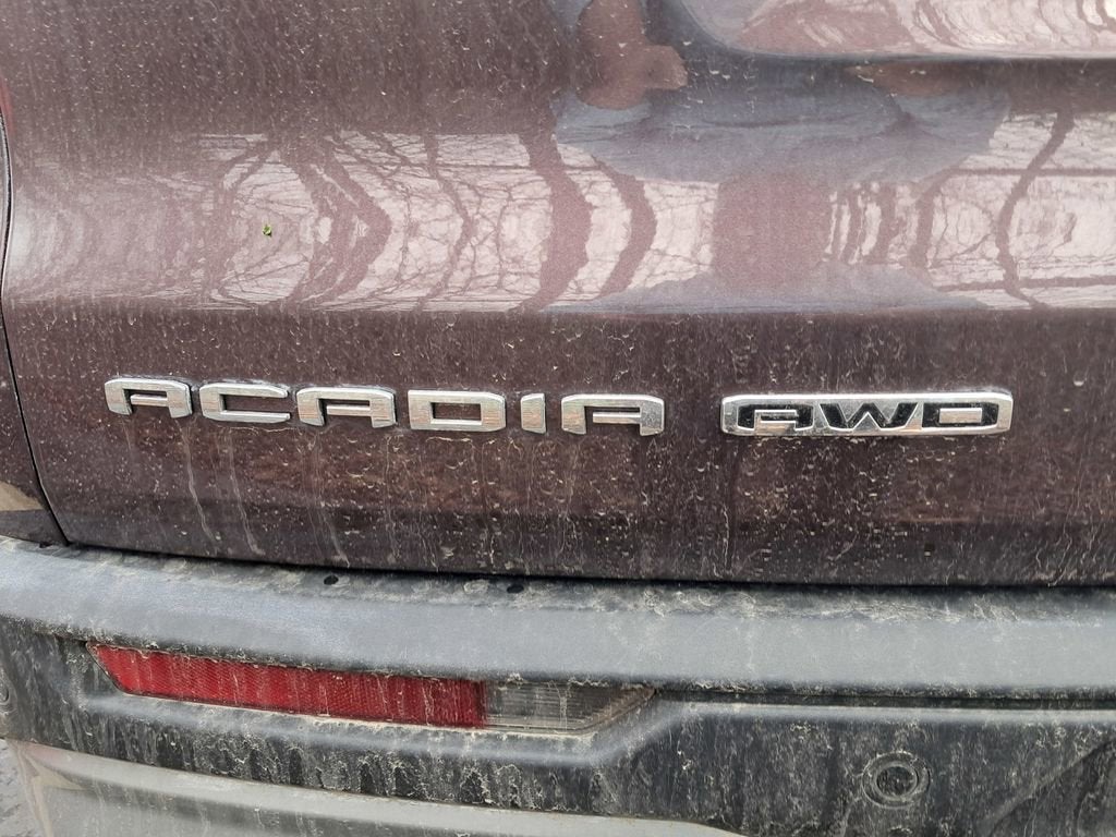 2024 GMC Acadia Elevation