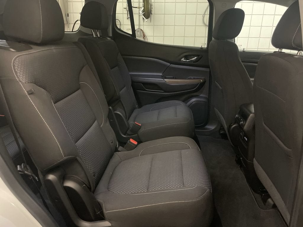 2022 GMC Acadia SLE