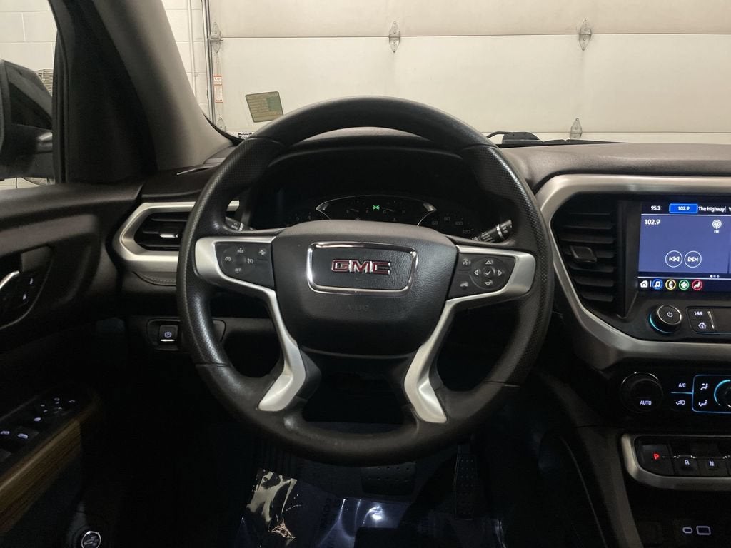 2022 GMC Acadia SLE