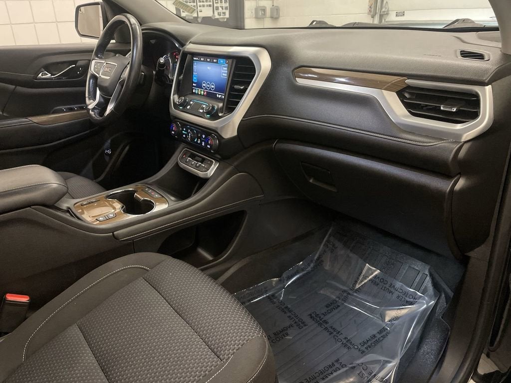 2020 GMC Acadia SLE