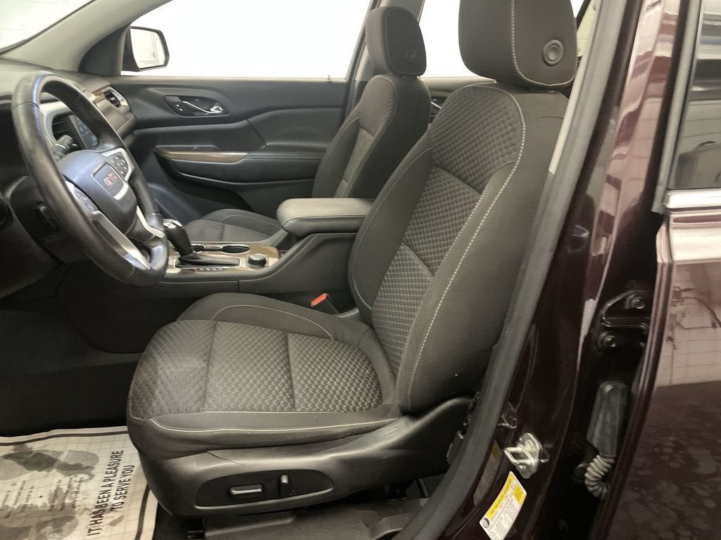 2017 GMC Acadia SLE