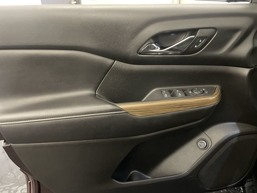 2017 GMC Acadia SLE