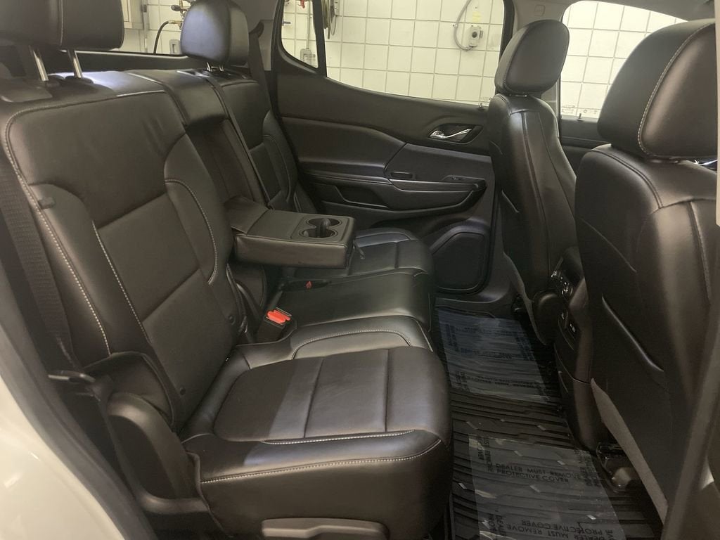 2021 GMC Acadia SLT