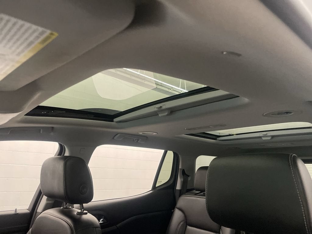 2021 GMC Acadia SLT