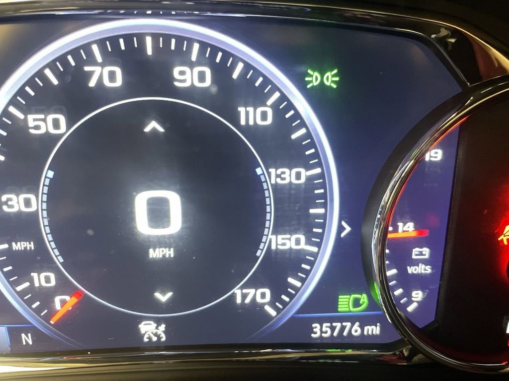 2023 GMC Acadia Denali