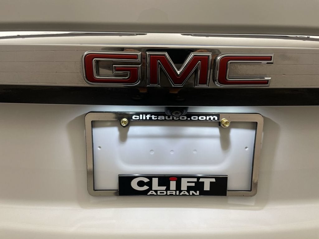 2022 GMC Yukon SLE
