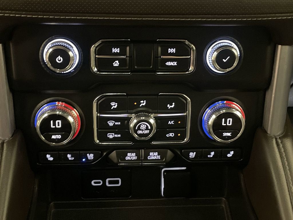 2022 GMC Yukon SLT